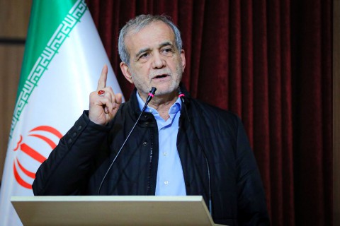 إيران: لن نستسلم للتهديدات والغطرسة