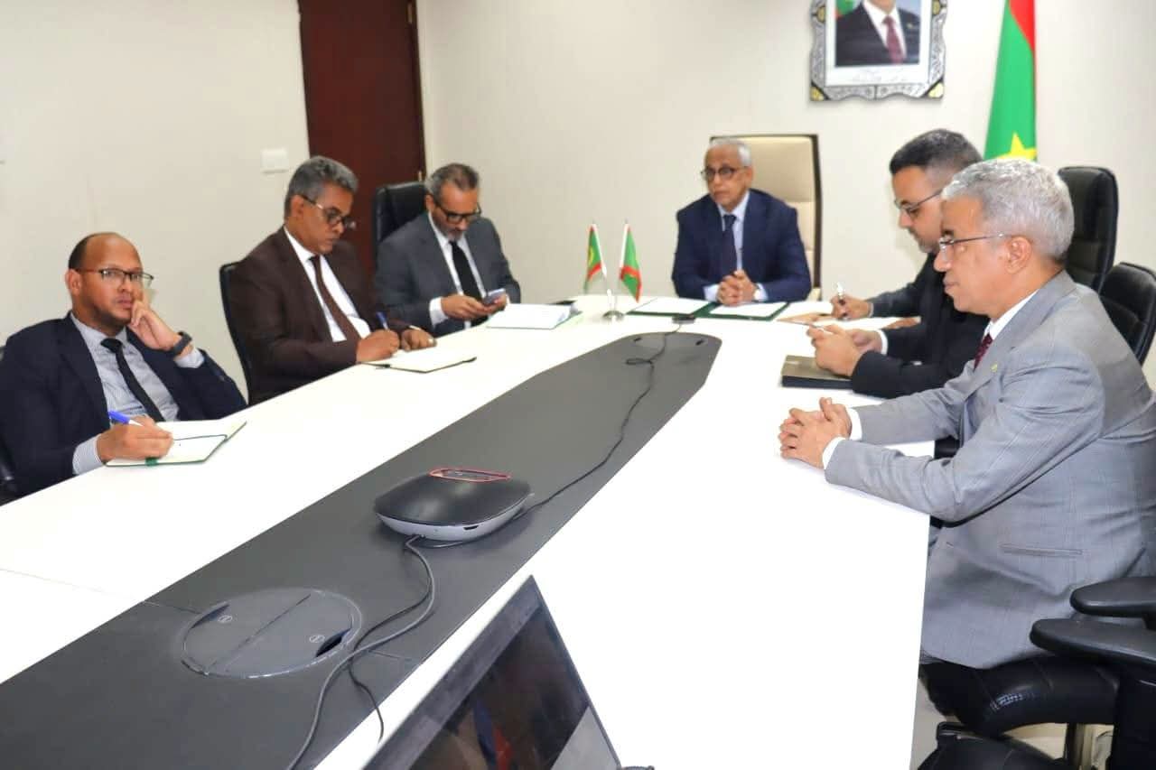 وزير الشؤن الاقتصادية يوقع مذكرة تفاهم مع نظيره الروسي